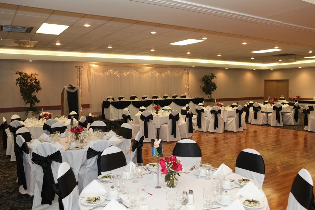 St. Albert Inn & Suites Saint Albert Kültér fotó