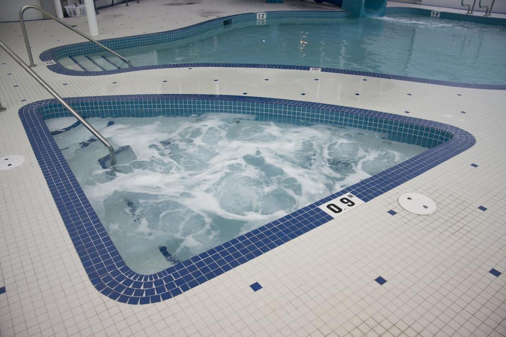 St. Albert Inn & Suites Saint Albert Kültér fotó